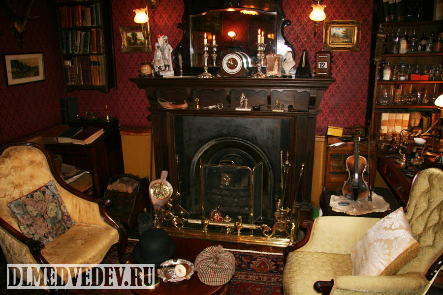 Квартира Шерлока Холмса на Бейкер-стрит, 221Б, Лондон